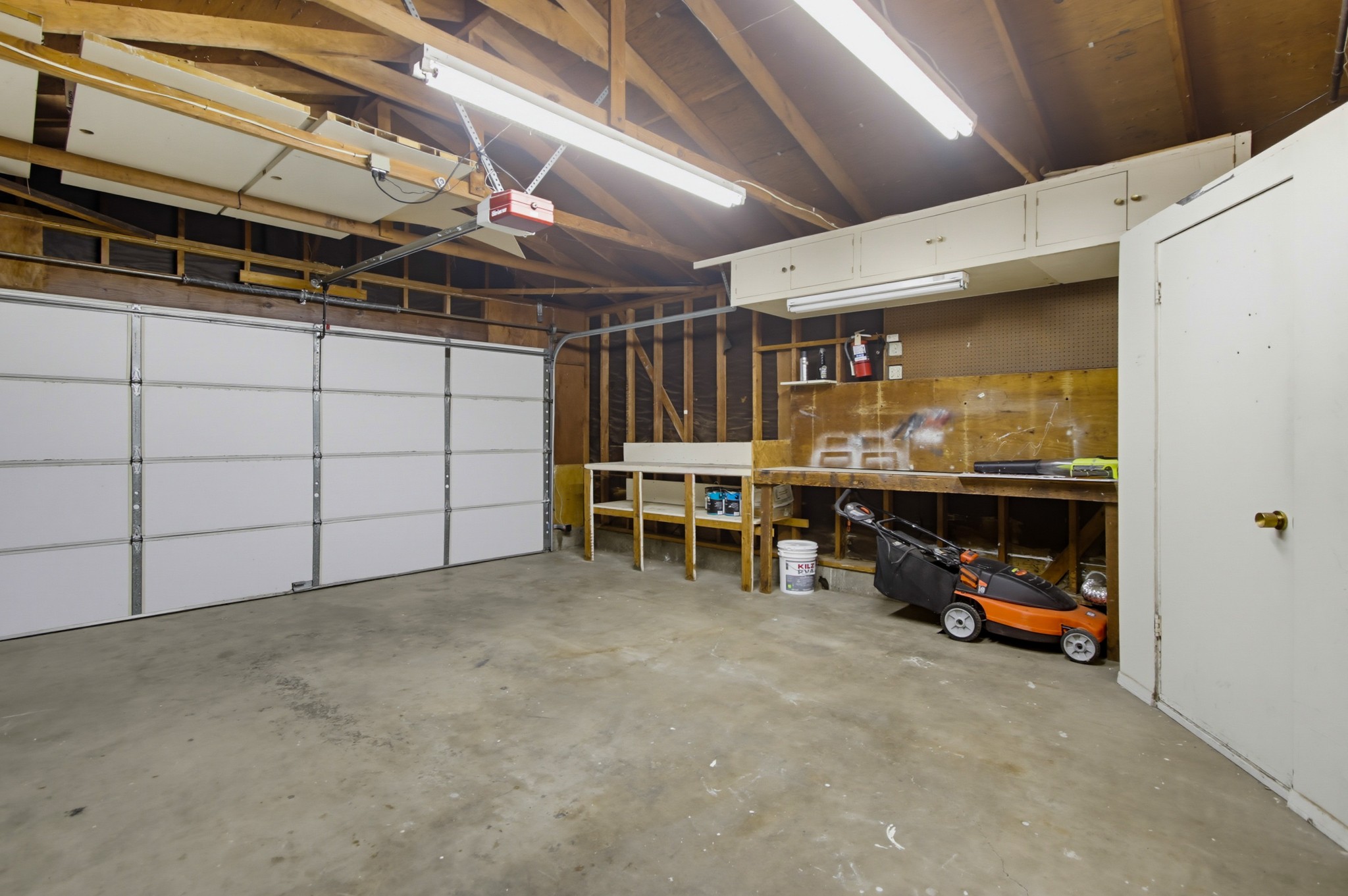 Virtual tour photo 42 of 91 for 6954 Ballinger Ave