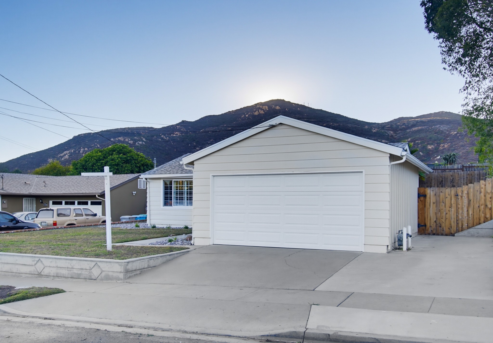 Virtual tour photo 43 of 91 for 6954 Ballinger Ave