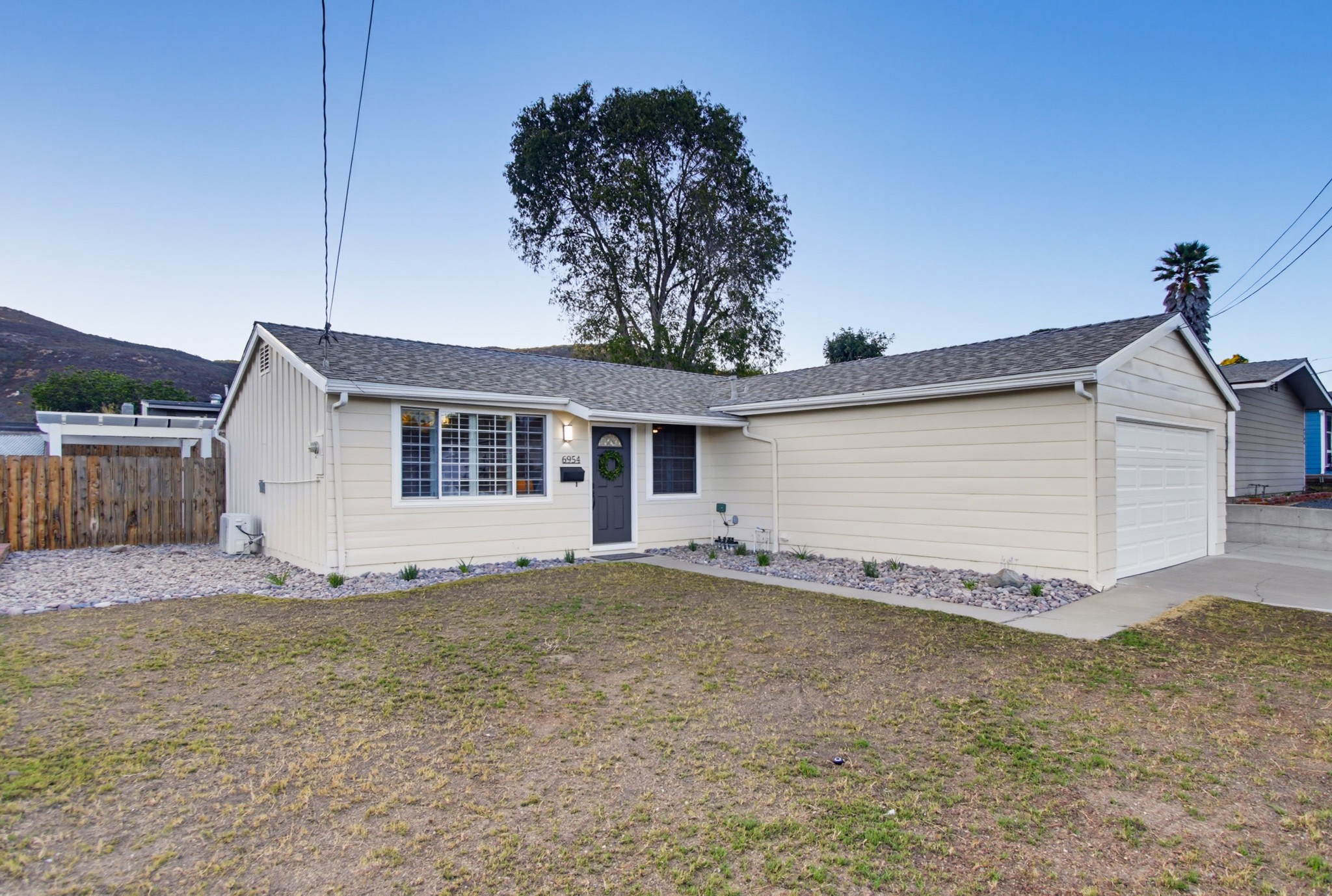 Virtual tour photo 46 of 91 for 6954 Ballinger Ave