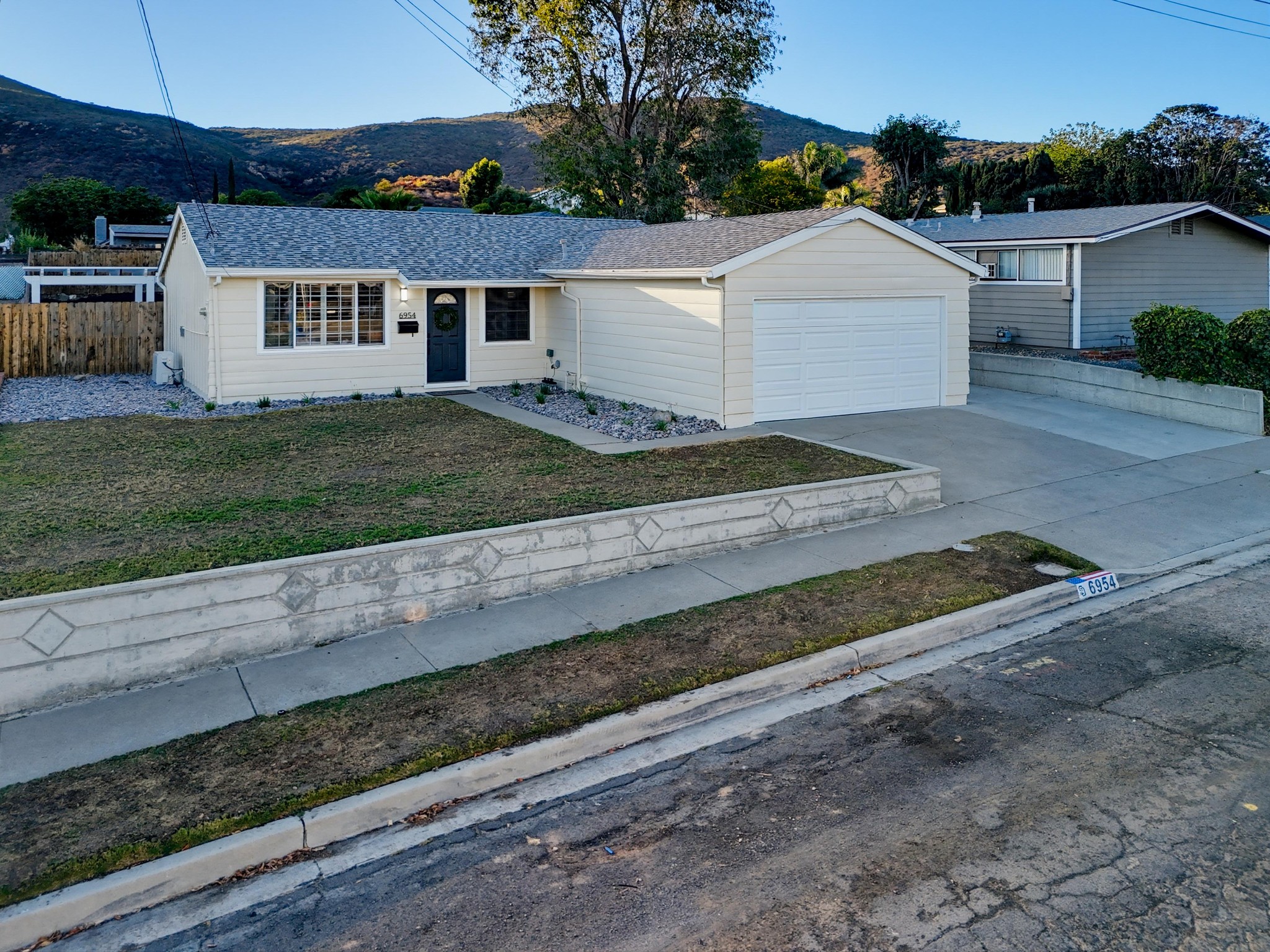 Virtual tour photo 60 of 91 for 6954 Ballinger Ave