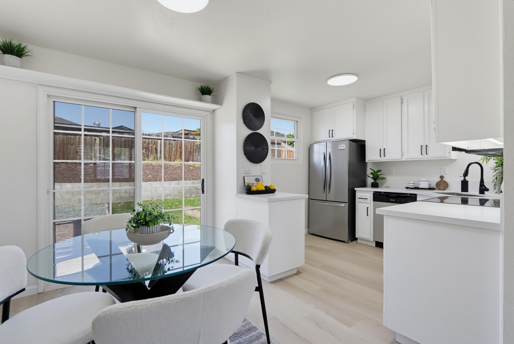 Virtual tour photo 6 of 25 for 6954 Ballinger Ave