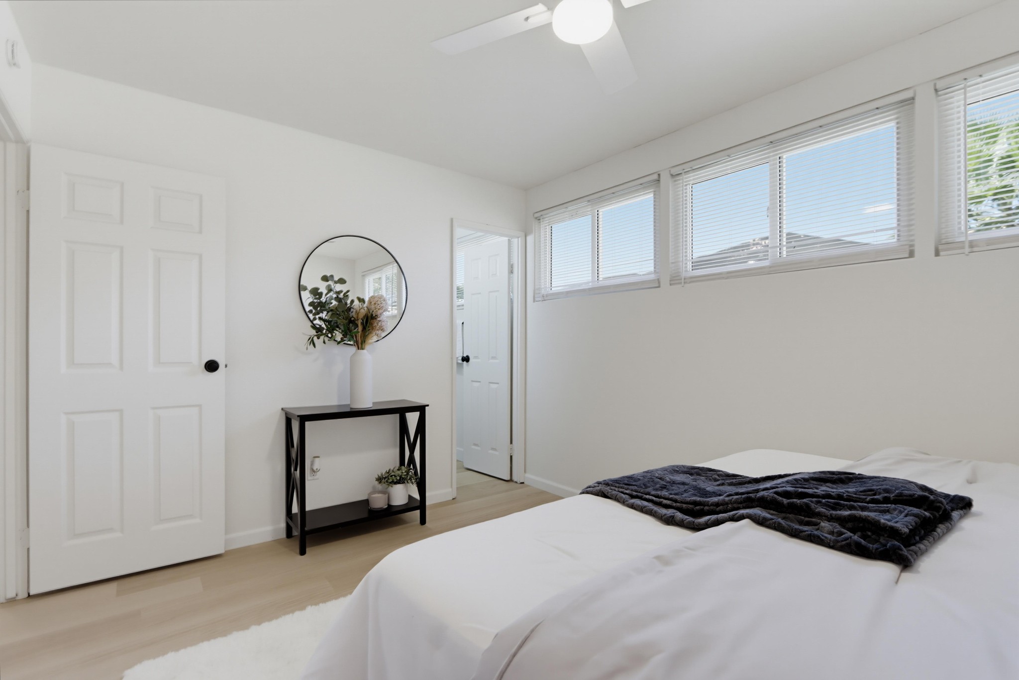 Virtual tour photo 14 of 25 for 6954 Ballinger Ave