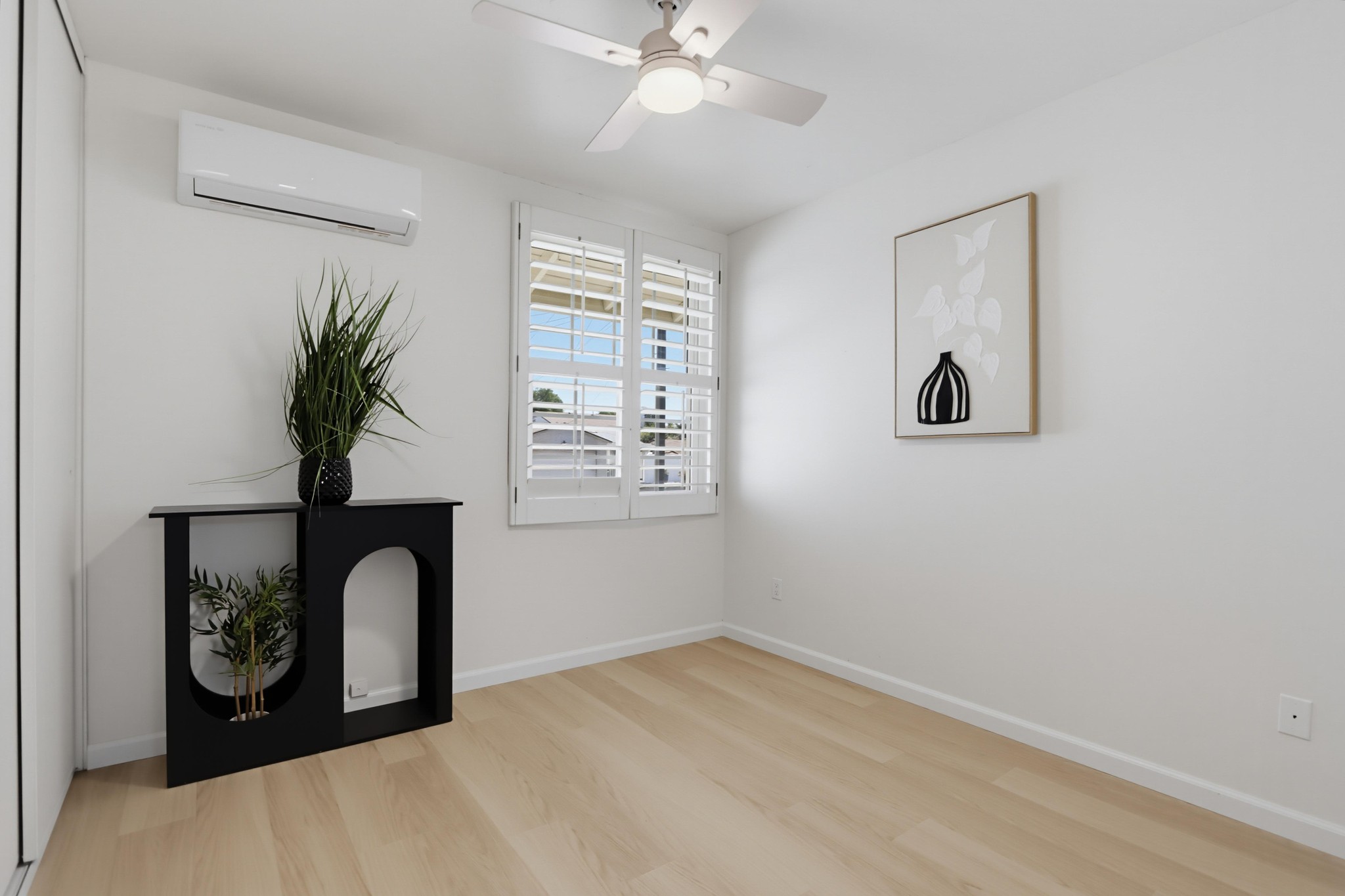 Virtual tour photo 21 of 25 for 6954 Ballinger Ave