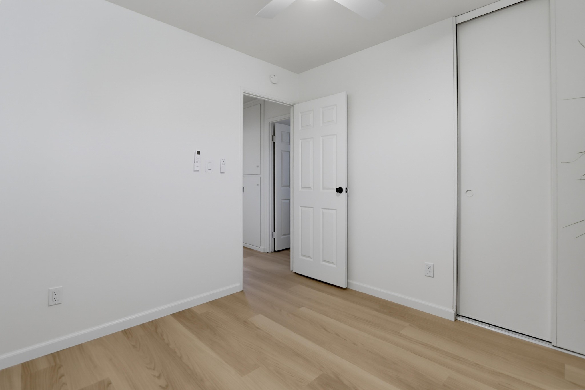 Virtual tour photo 23 of 25 for 6954 Ballinger Ave