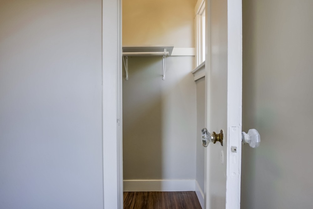 Virtual tour photo 25 of 33 for 6958 Mohawk St