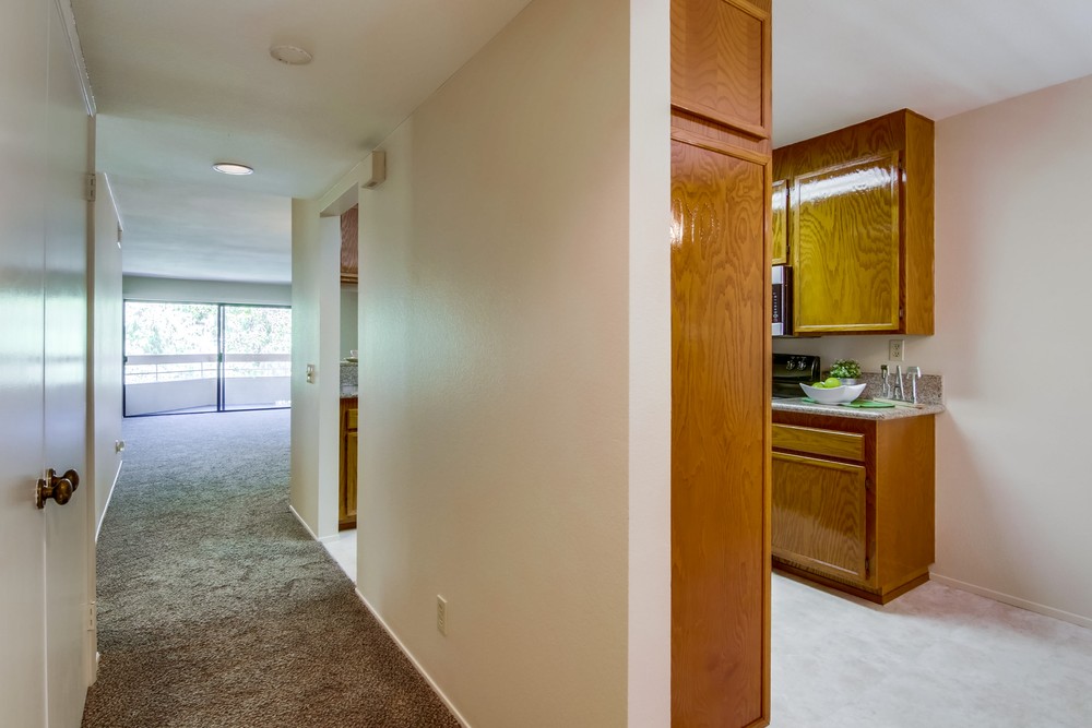 Virtual tour photo 5 of 27 for 6960 Golfcrest Dr B250