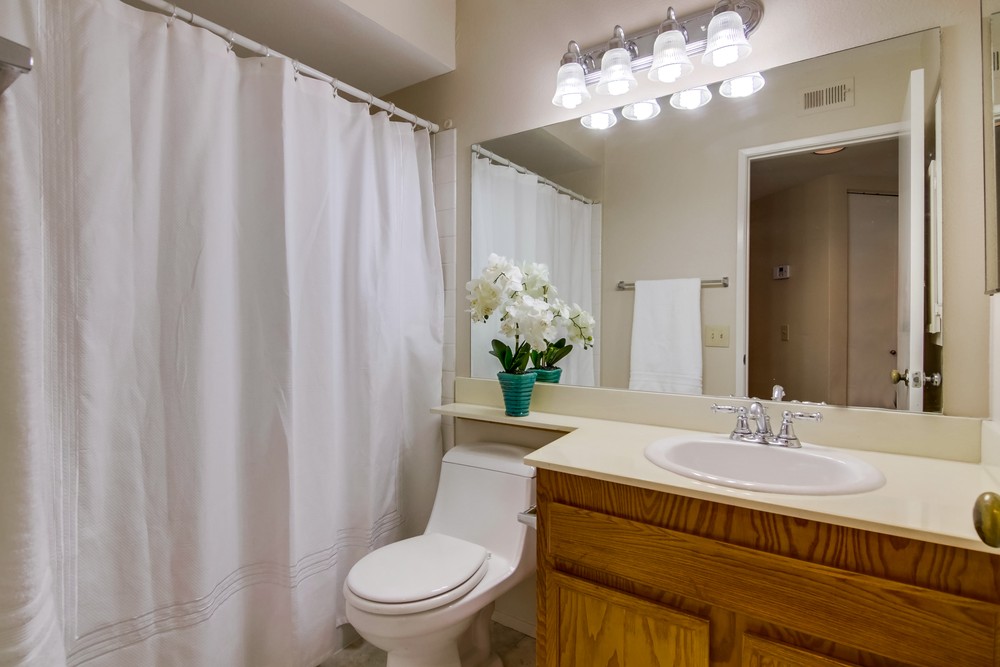 Virtual tour photo 24 of 27 for 6960 Golfcrest Dr B250