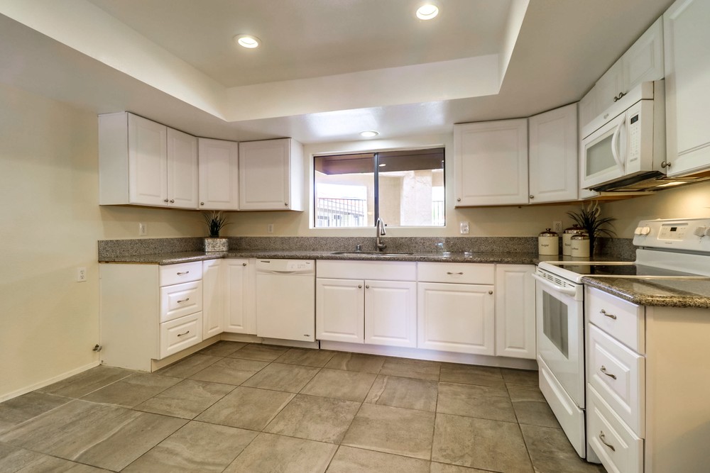 Virtual tour photo 16 of 42 for 6960 Hyde Park Dr UNIT 12