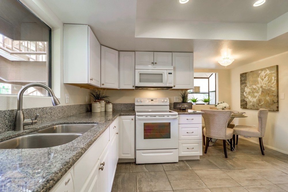 Virtual tour photo 17 of 42 for 6960 Hyde Park Dr UNIT 12