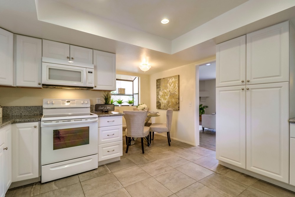 Virtual tour photo 18 of 42 for 6960 Hyde Park Dr UNIT 12