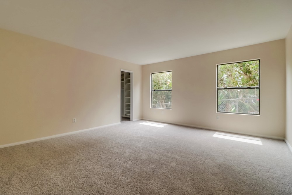 Virtual tour photo 23 of 42 for 6960 Hyde Park Dr UNIT 12