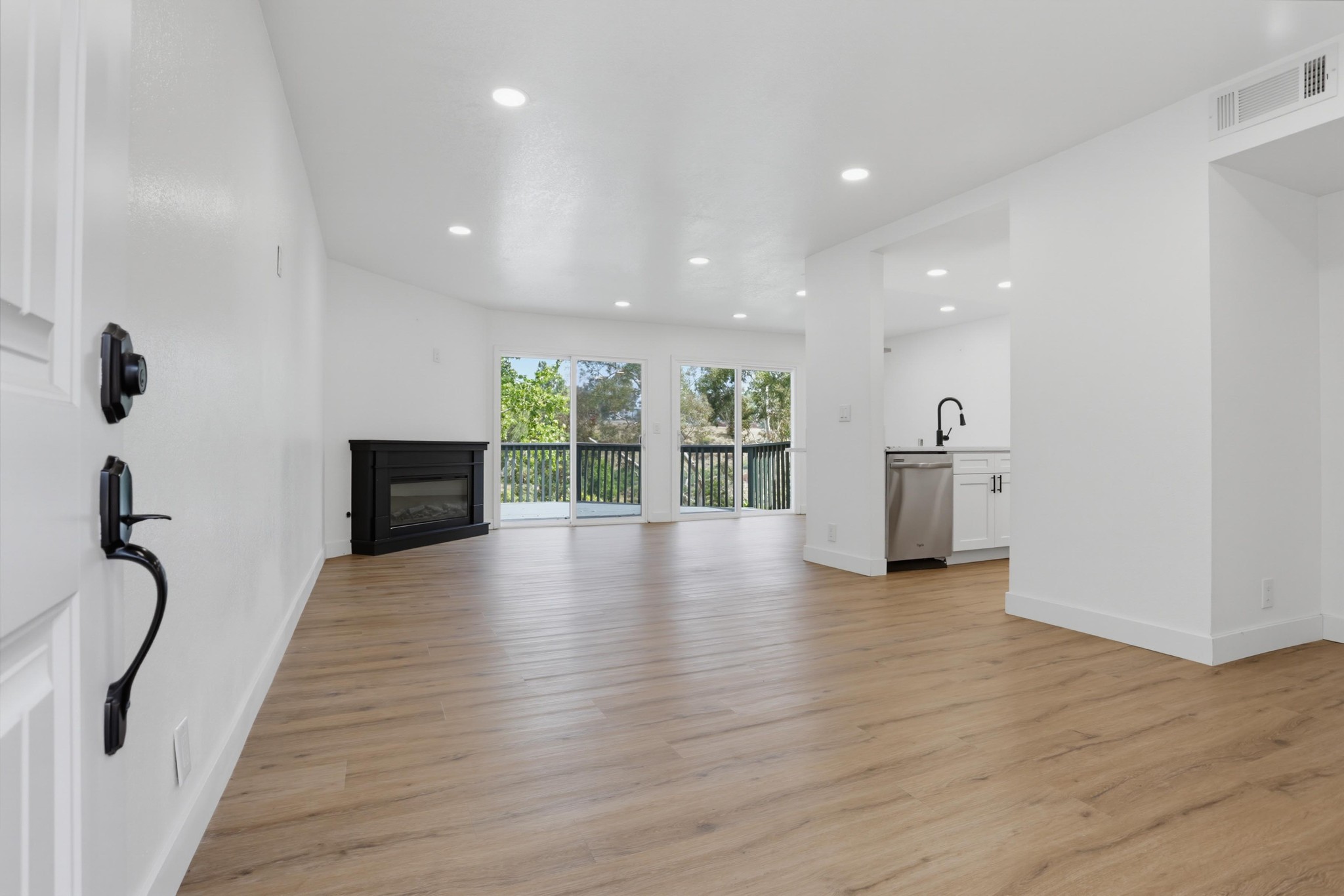 Virtual tour photo 6 of 45 for 6968 Camino Amero