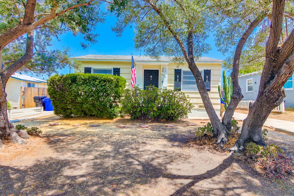 Virtual tour photo 4 of 43 for 6976 Mohawk St