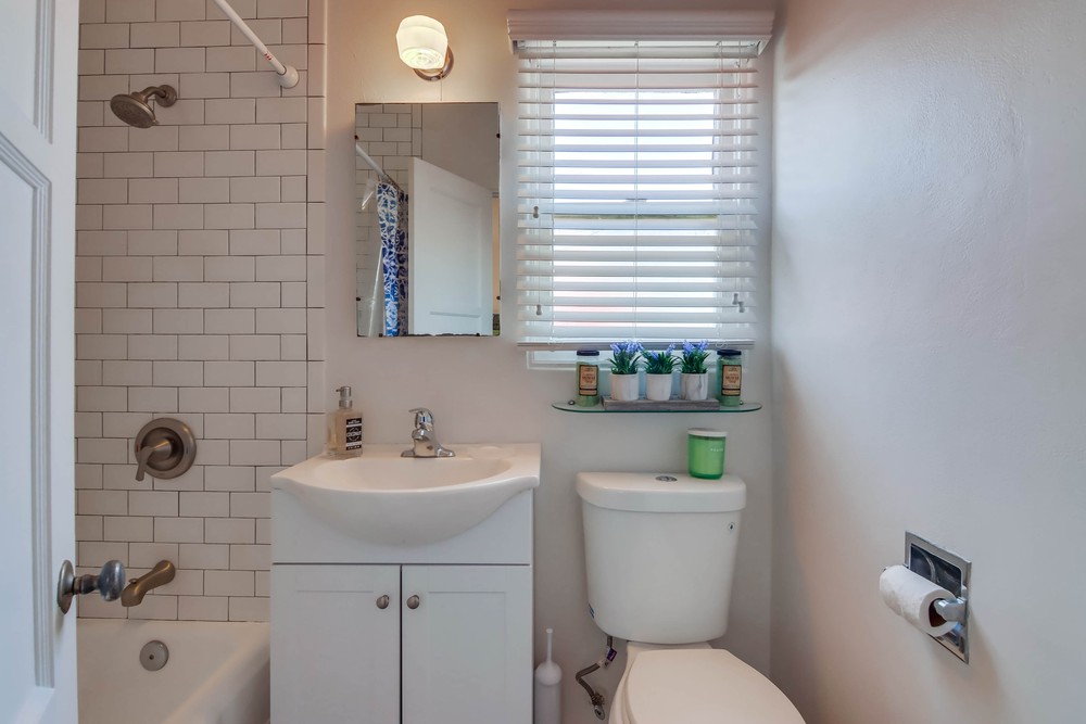 Virtual tour photo 33 of 43 for 6976 Mohawk St