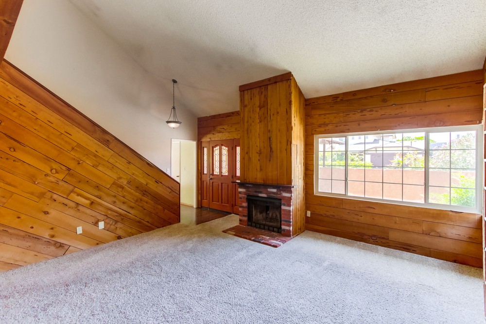 Virtual tour photo 6 of 38 for 6982 Enders Ave