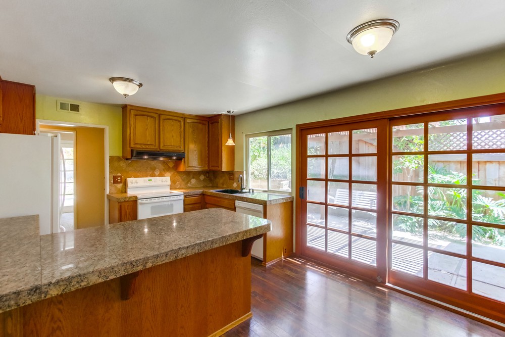Virtual tour photo 7 of 38 for 6982 Enders Ave