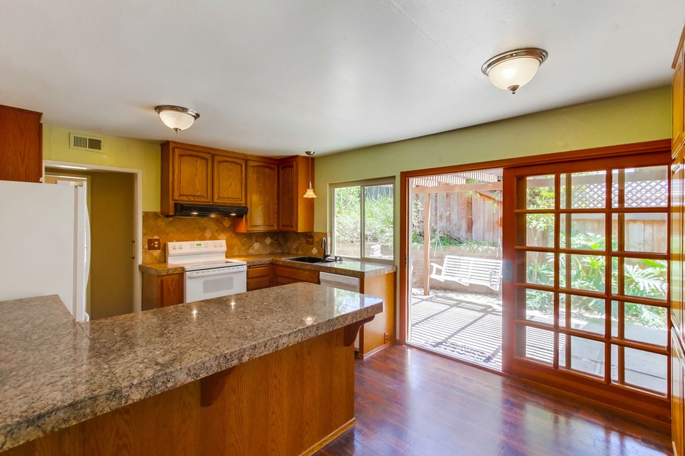 Virtual tour photo 8 of 38 for 6982 Enders Ave