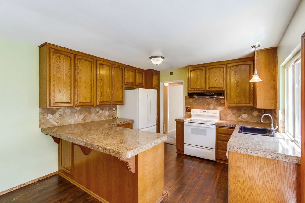 Virtual tour photo 9 of 38 for 6982 Enders Ave