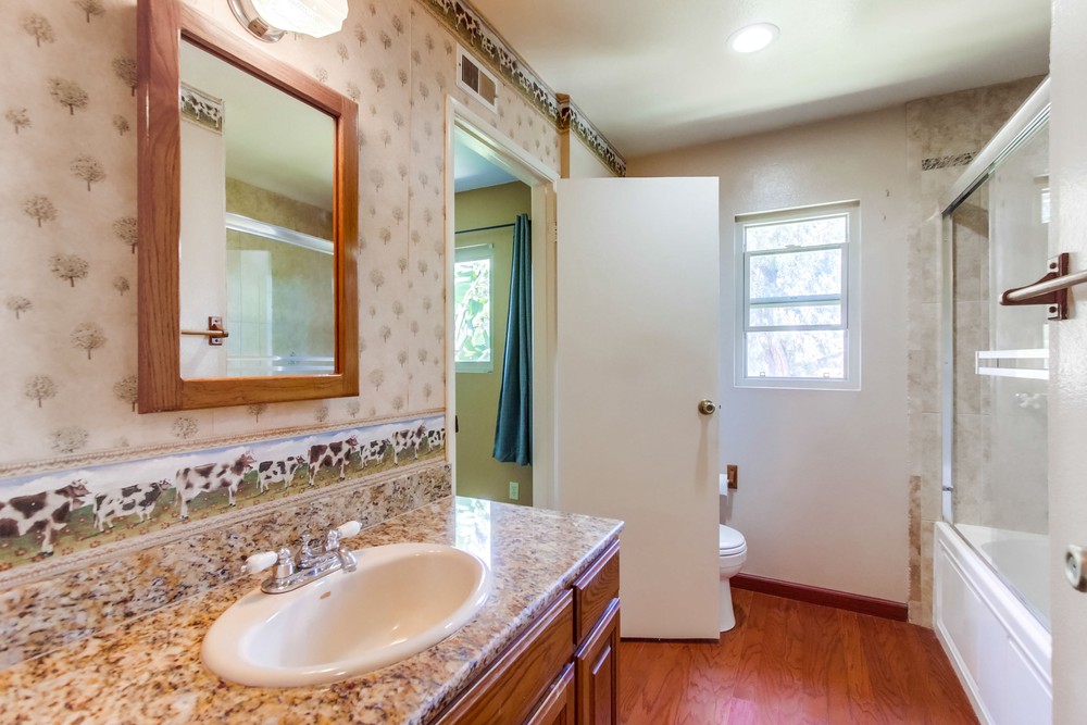 Virtual tour photo 18 of 38 for 6982 Enders Ave