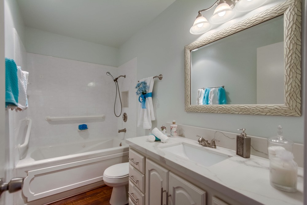 Virtual tour photo 19 of 35 for 6987 Parkside Ave b