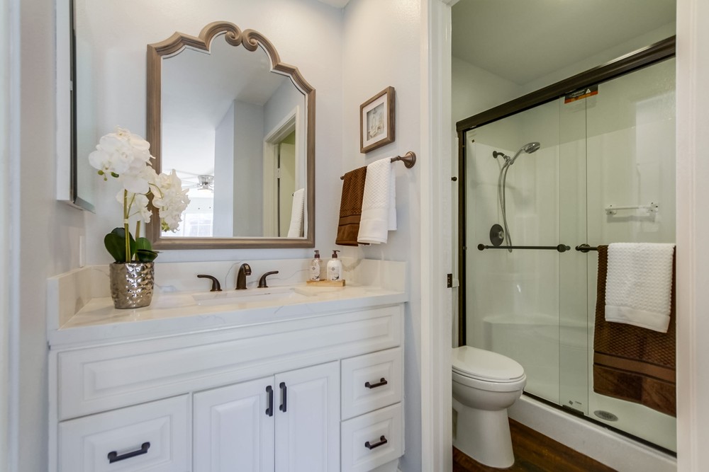 Virtual tour photo 22 of 35 for 6987 Parkside Ave b