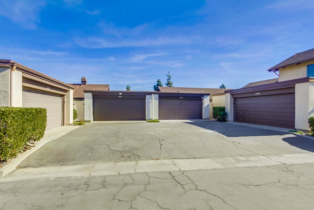 Virtual tour photo 32 of 35 for 6987 Parkside Ave b