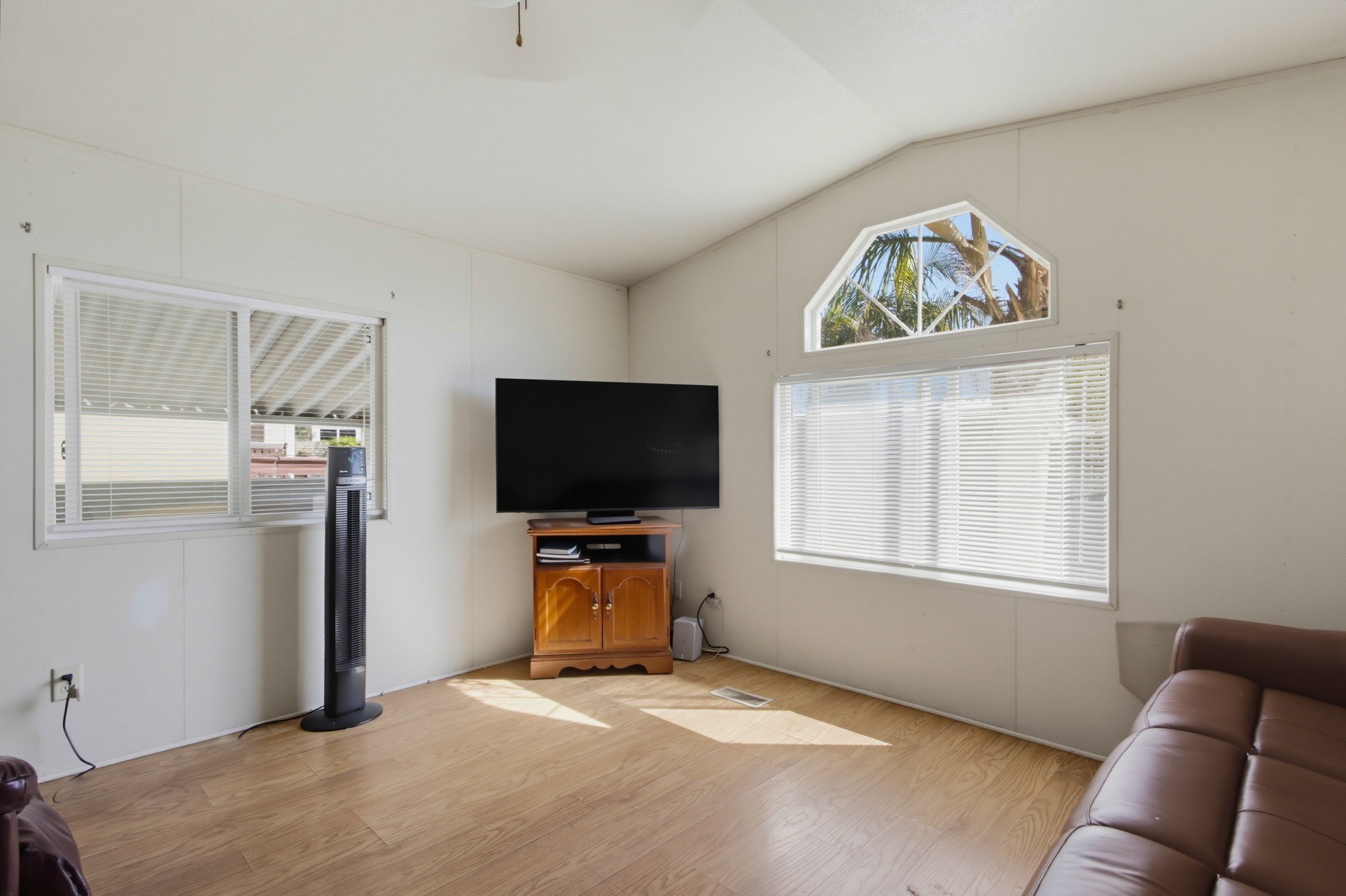 Virtual tour photo 7 of 28 for 699 N Vulcan Ave