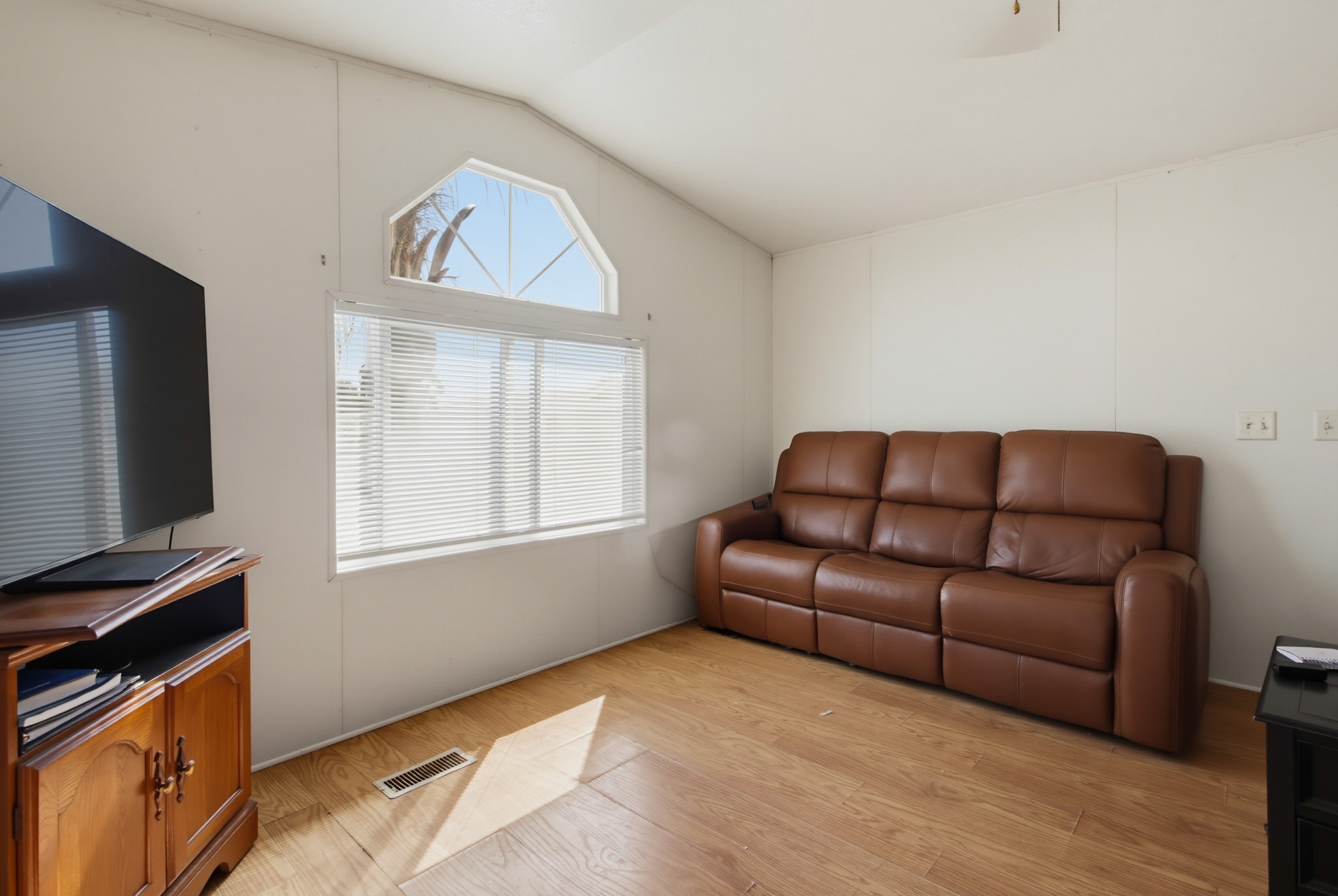 Virtual tour photo 9 of 28 for 699 N Vulcan Ave