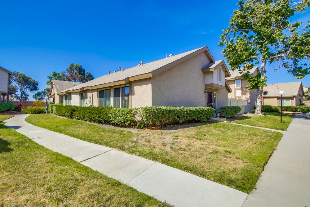 Virtual tour photo 5 of 37 for 6990 Appian Dr