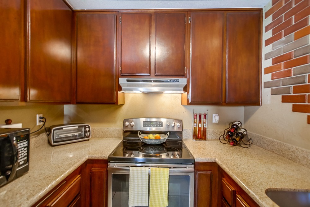 Virtual tour photo 16 of 37 for 6990 Appian Dr