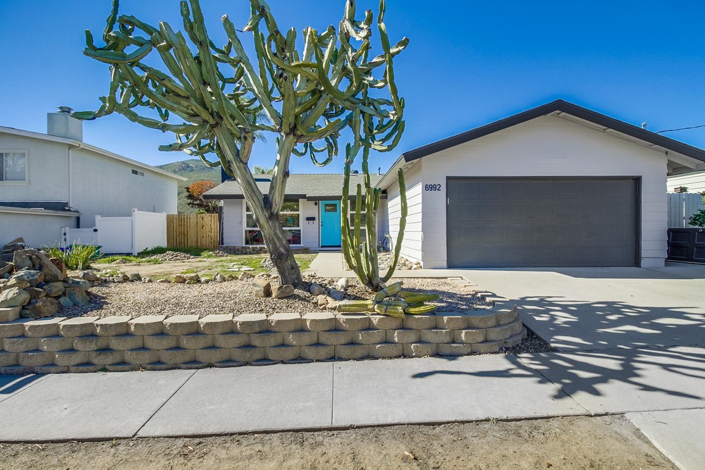 Virtual tour photo 3 of 55 for 6992 Renkrib Ave