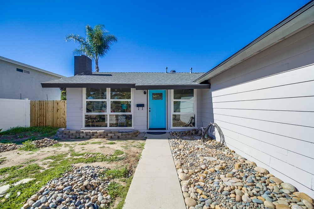 Virtual tour photo 5 of 55 for 6992 Renkrib Ave