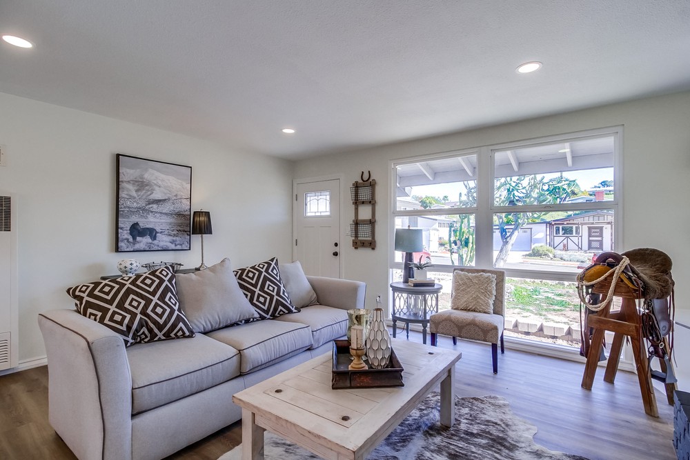 Virtual tour photo 11 of 55 for 6992 Renkrib Ave