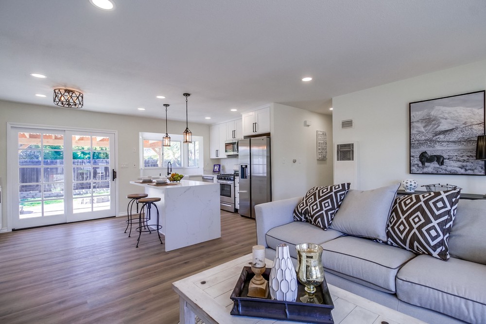 Virtual tour photo 12 of 55 for 6992 Renkrib Ave
