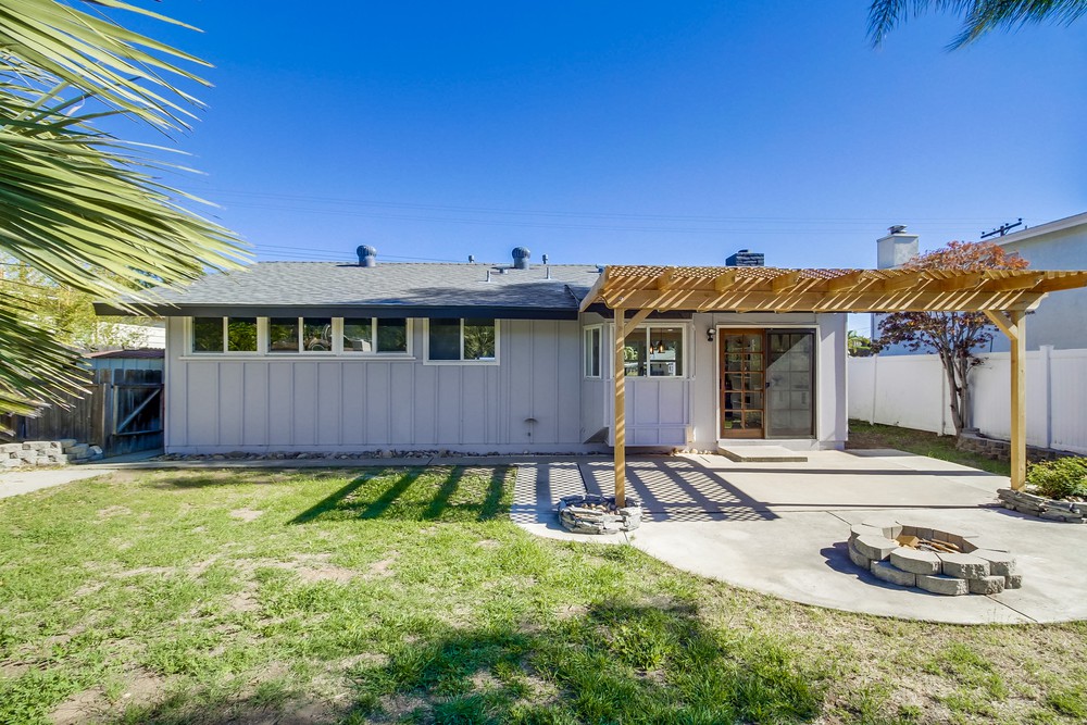 Virtual tour photo 50 of 55 for 6992 Renkrib Ave