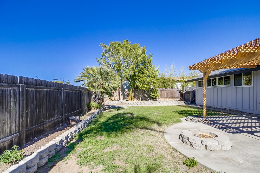 Virtual tour photo 51 of 55 for 6992 Renkrib Ave