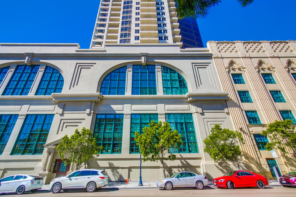 Virtual tour photo 5 of 52 for 700 W E St #101