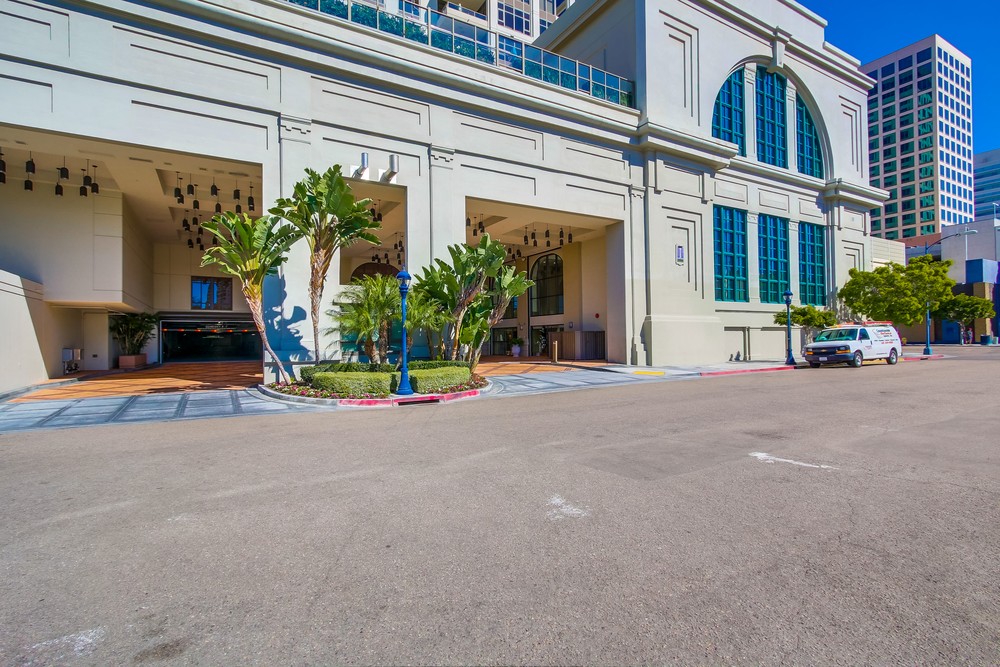 Virtual tour photo 7 of 52 for 700 W E St #101