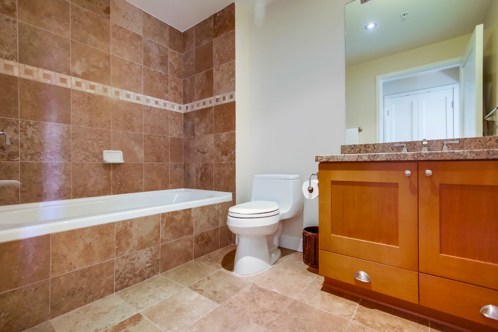 Virtual tour photo 34 of 52 for 700 W E St #101