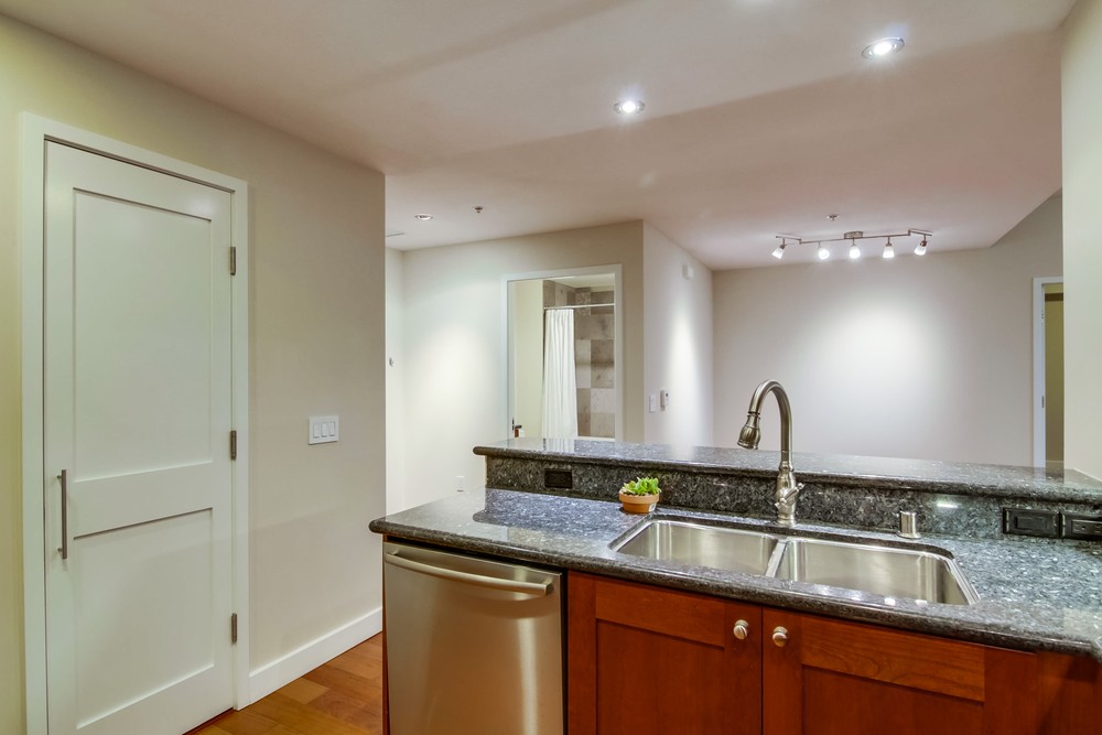 Virtual tour photo 24 of 68 for 700 W E St