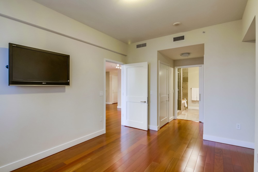 Virtual tour photo 27 of 68 for 700 W E St