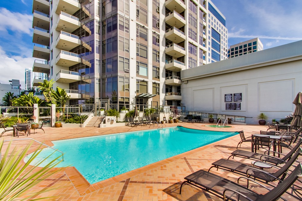 Virtual tour photo 63 of 68 for 700 W E St