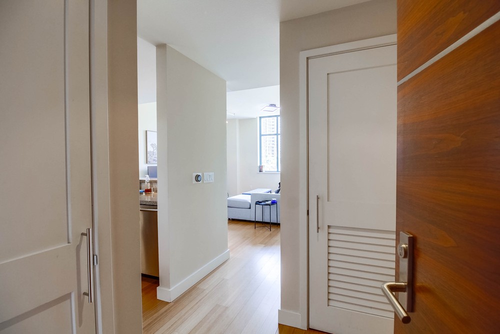 Virtual tour photo 7 of 45 for 700 W E St