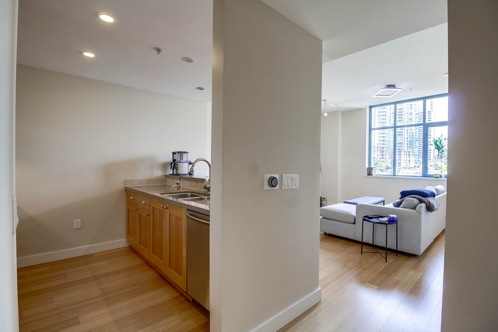 Virtual tour photo 8 of 45 for 700 W E St