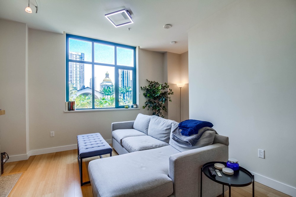 Virtual tour photo 15 of 45 for 700 W E St