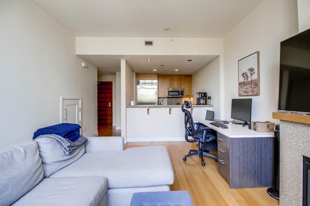 Virtual tour photo 19 of 45 for 700 W E St