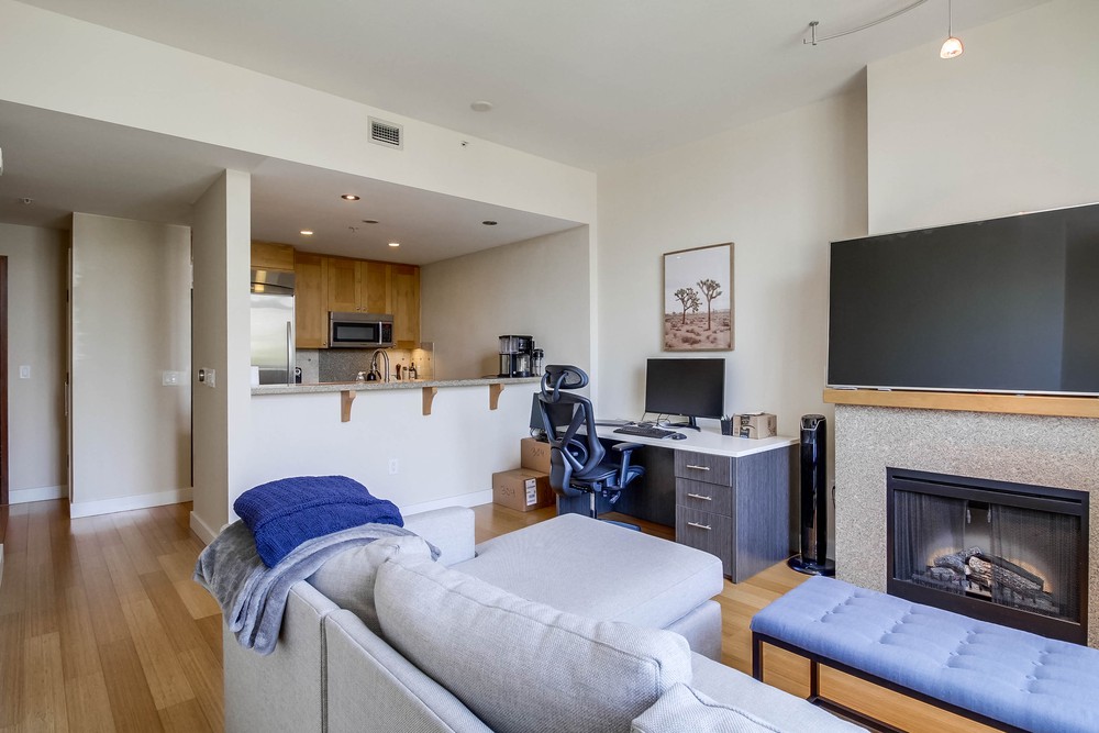 Virtual tour photo 21 of 45 for 700 W E St