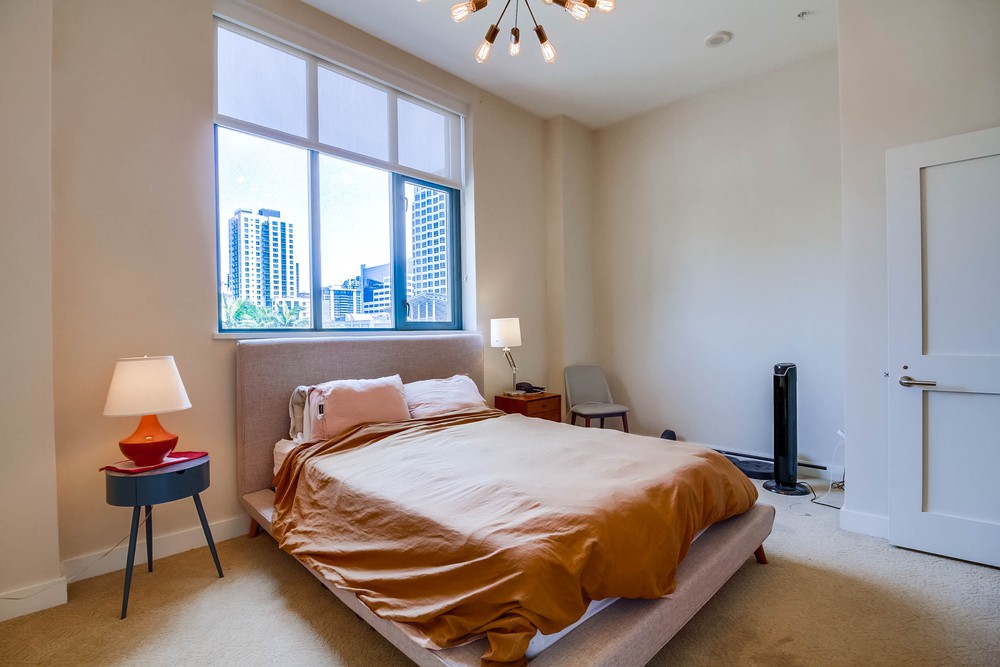 Virtual tour photo 37 of 45 for 700 W E St