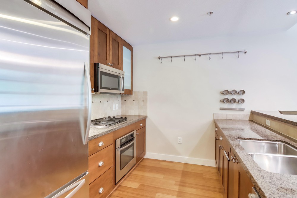 Virtual tour photo 17 of 38 for 700 W E St
