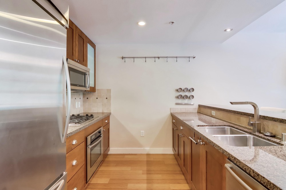 Virtual tour photo 18 of 38 for 700 W E St